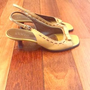 Size 7.5 Franco Sarto 2” slingbacks. EUC!